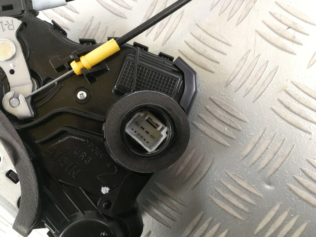 фото №5, Замок дверь правый перед toyota sienna iii 2011-