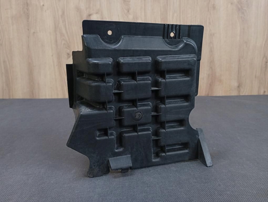 Купити Mercedes slk r170 рестайлінг  накладка права накладка двигуна лонжерон