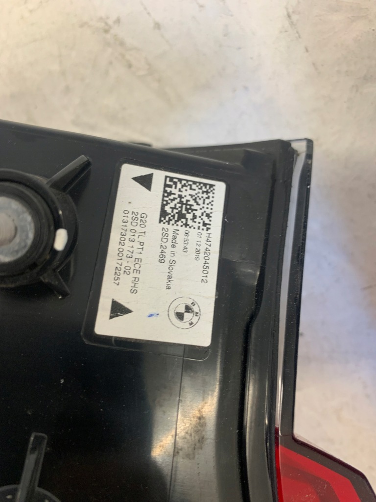 фото №13, Bmw 3 g20 - лампа правий задня комплект