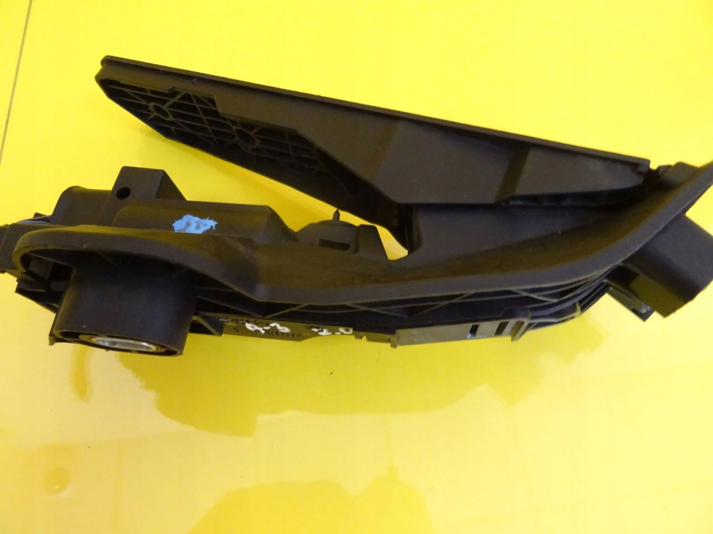 фото №6, Потенциометр газа audi a3 s3 8p 1k2721503e nr697