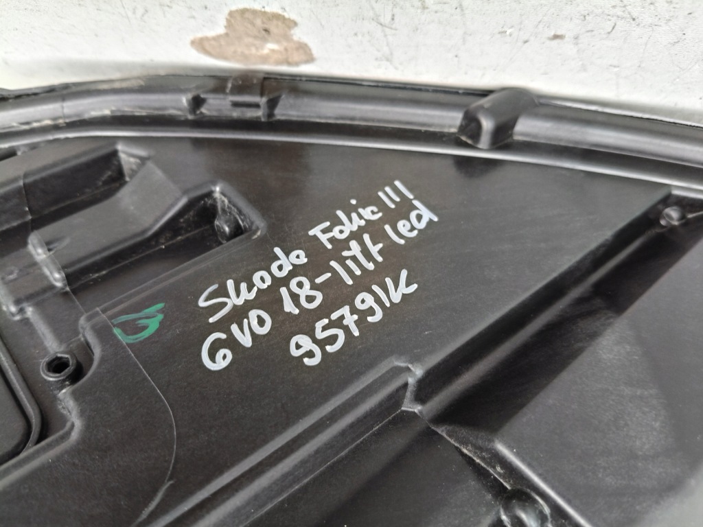 фото №7, Лампа правая фара skoda fabia iii 3 6v 6v0 18- lift led