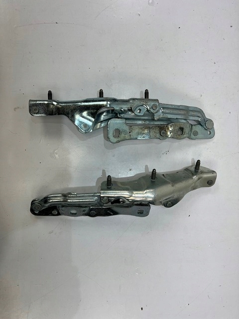 фото №1, Петля кришки задня задній tesla 3 правий лівий