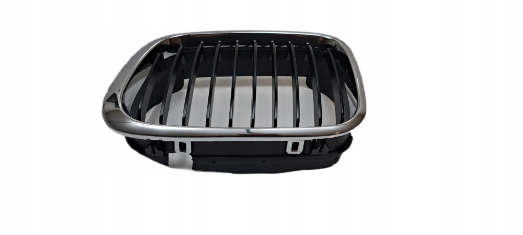 Купить Bmw 3 e46 решётка впуск воздуха левая 8208487