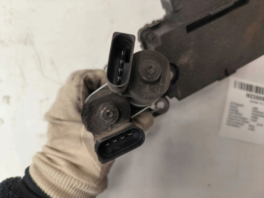 фото №11, Porsche cayenne 9pa 2011 моторчик тормоза ручного / стояночного