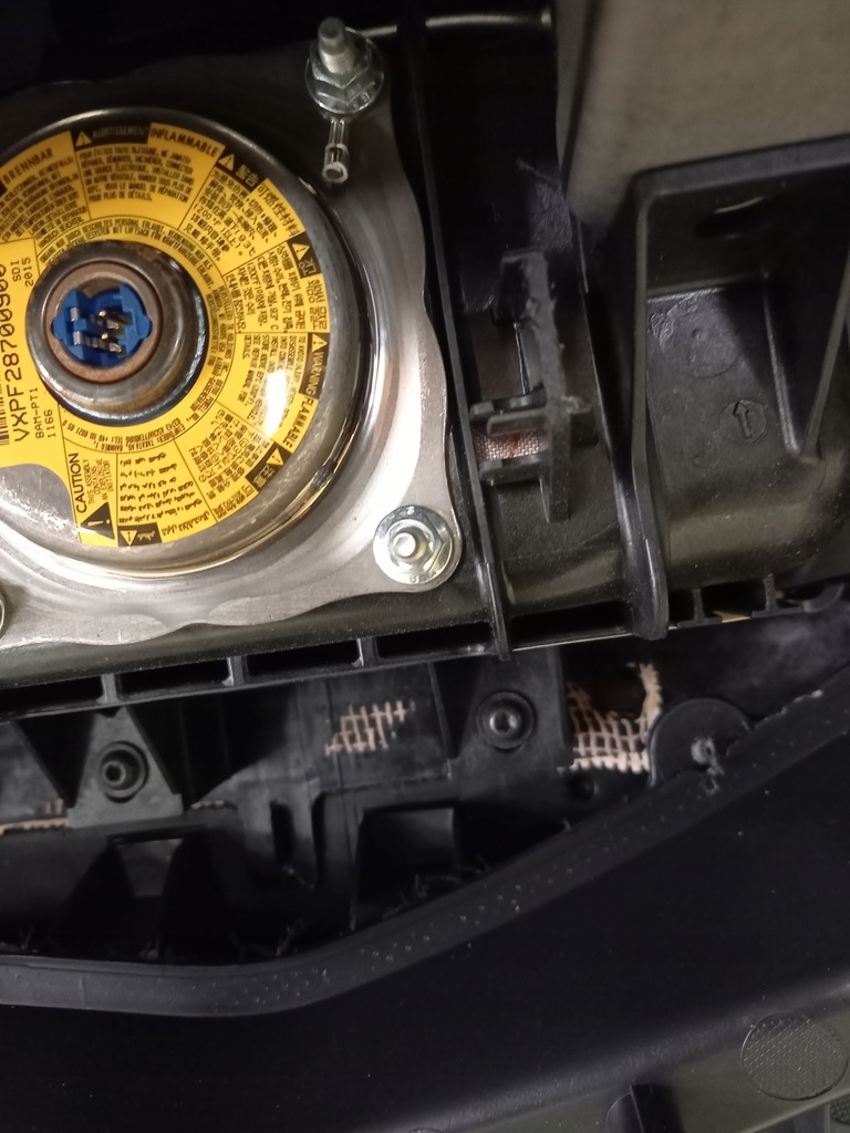 фото №14, Консоль приборная панель 2x подушка безопасности 1x pas citroen c3 ds3