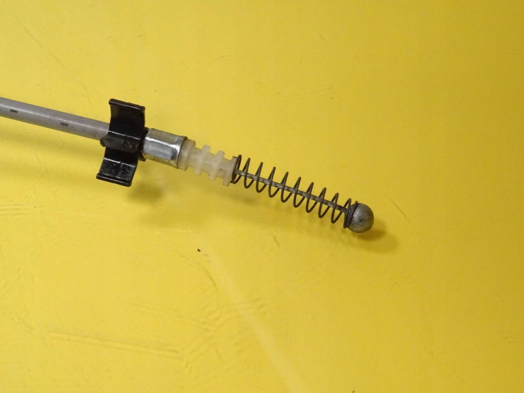 Трос ручка горловины  топливной  mitsubishi galant nr54 в Украине