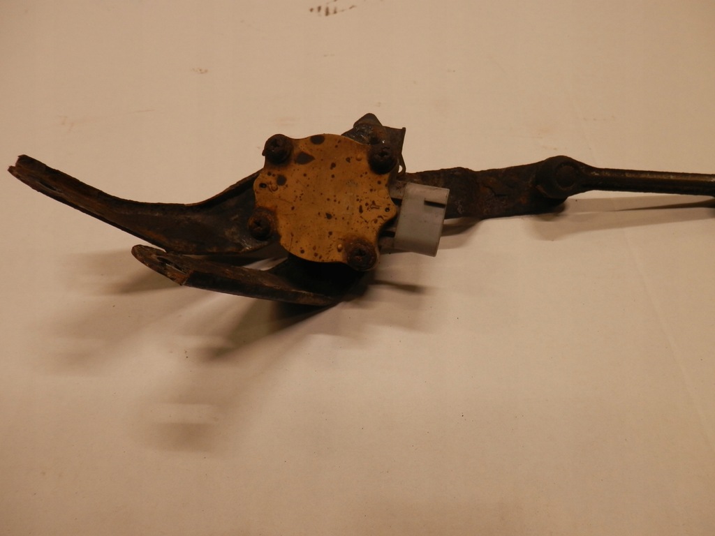 фото №1, Lexus sc430 ii датчик вирівнювання лампа задня