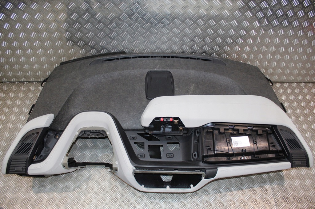 фото №11, Bmw i3 приборная панель приборная консоль разные кожа org!