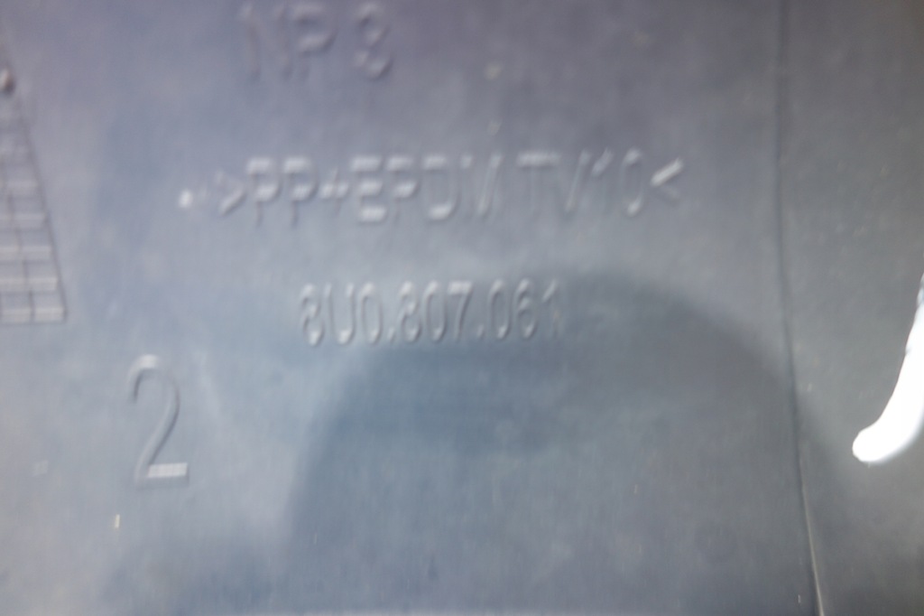 фото №8, Накладка спойлер бампера перед audi q3 8u0 11-15