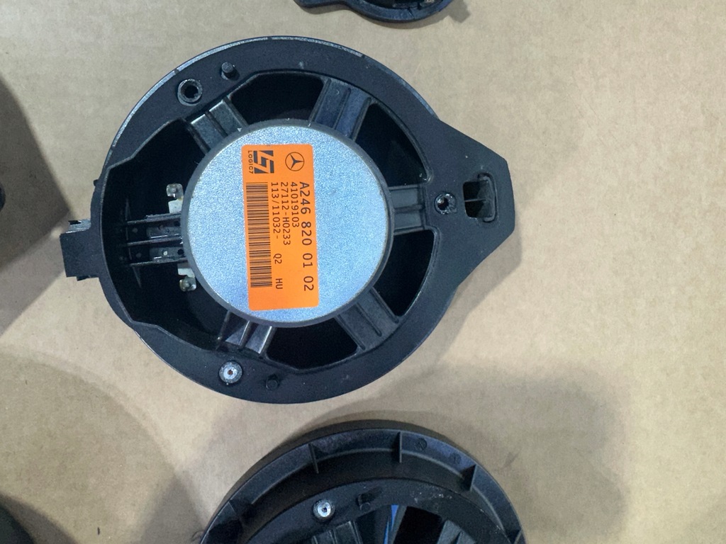 фото №14, Аудіосистема, динаміки harman kardon mercedes cls w218 комплект, підсилювач