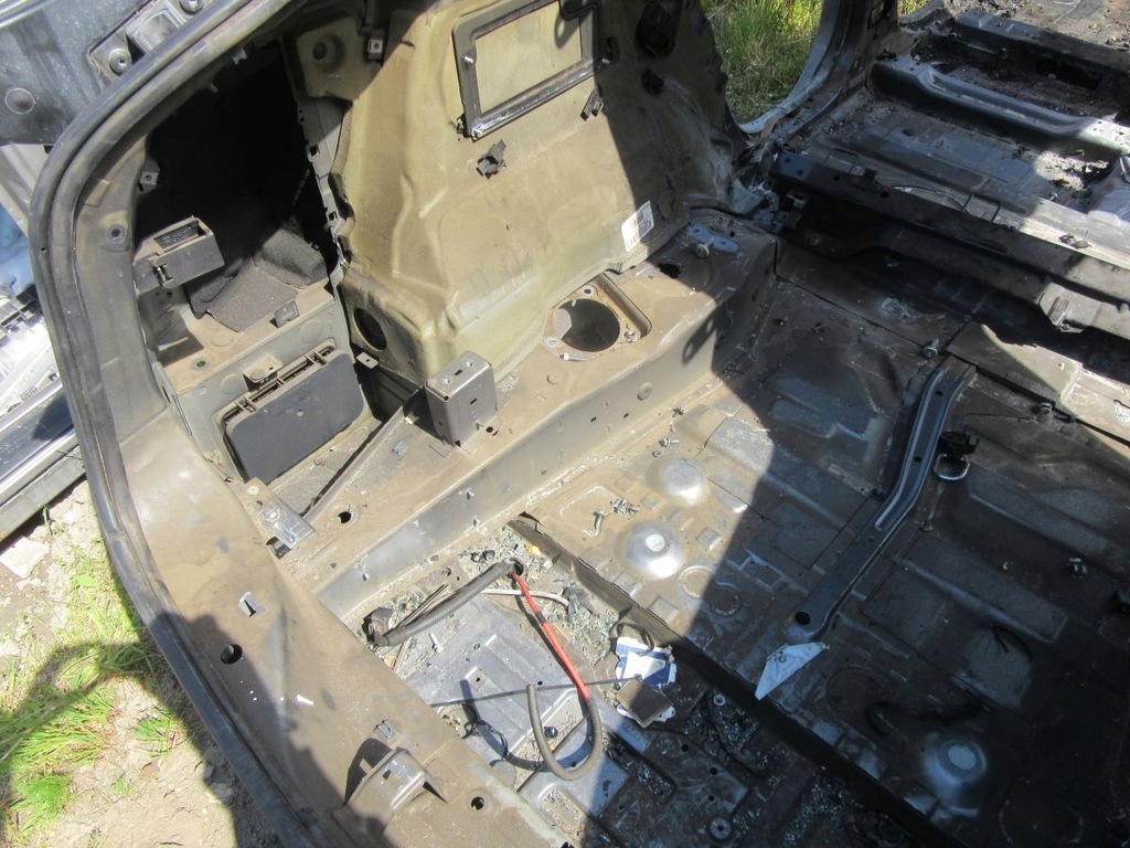 фото №5, Bmw x6 e71 2009 pas задня підлога крила kpl