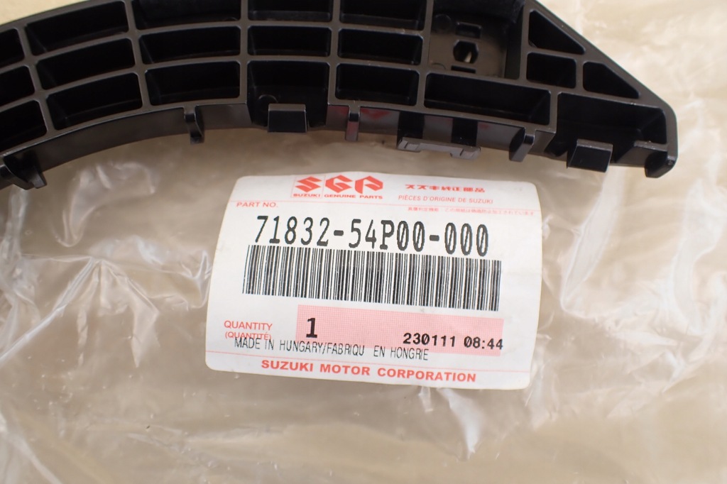 фото №16, Suzuki vitara ii 15- напрямна кронштейн лівий