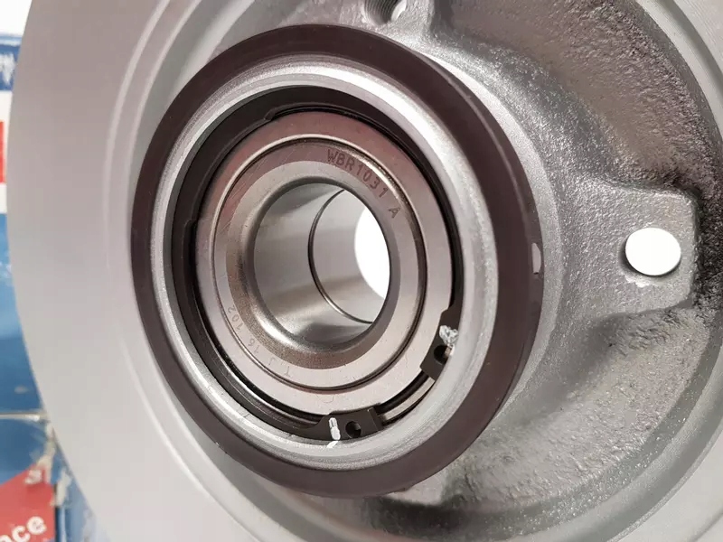 фото №13, Bosch тормозные диски+ тормозные колодки p+t citroen c4 cactus 266mm