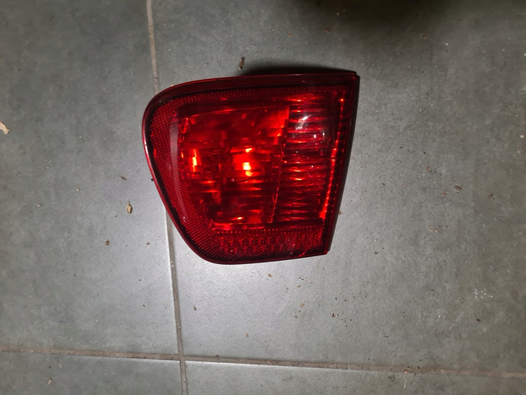 фото №1, Лампа крышки правая задняя seat ibiza ii