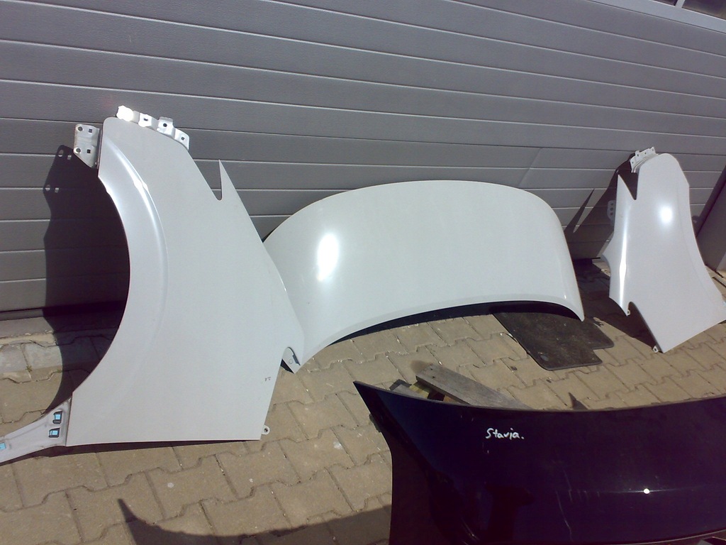 фото №1, Hyundai staria 2021 - капот перед idealna