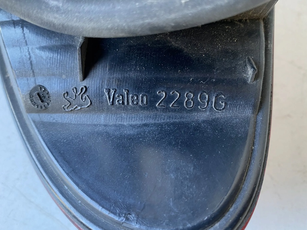 фото №15, Лампа задняя задняя левая peugeot 406 coupe 97-04r