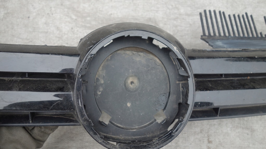 Решітка радіатора решітка радіатора golf vi універсал // 3159 Оригінал