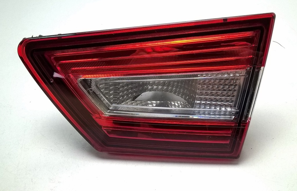 фото №1, Renault clio iv hb 2012- лампа правая задняя oryg euro