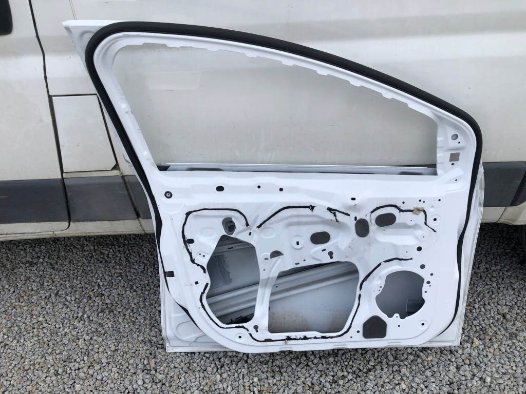 Дверь перед передние левая ford focus mk3 10- Киев