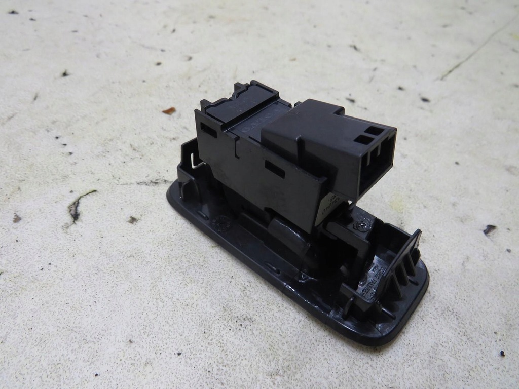 фото №5, Перемикач вікон правий задня volvo v40 ii 2.0 d4