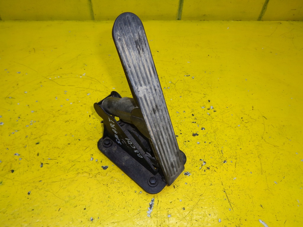 фото №1, Smart fortwo 00r 0.8 cdi педаль газу