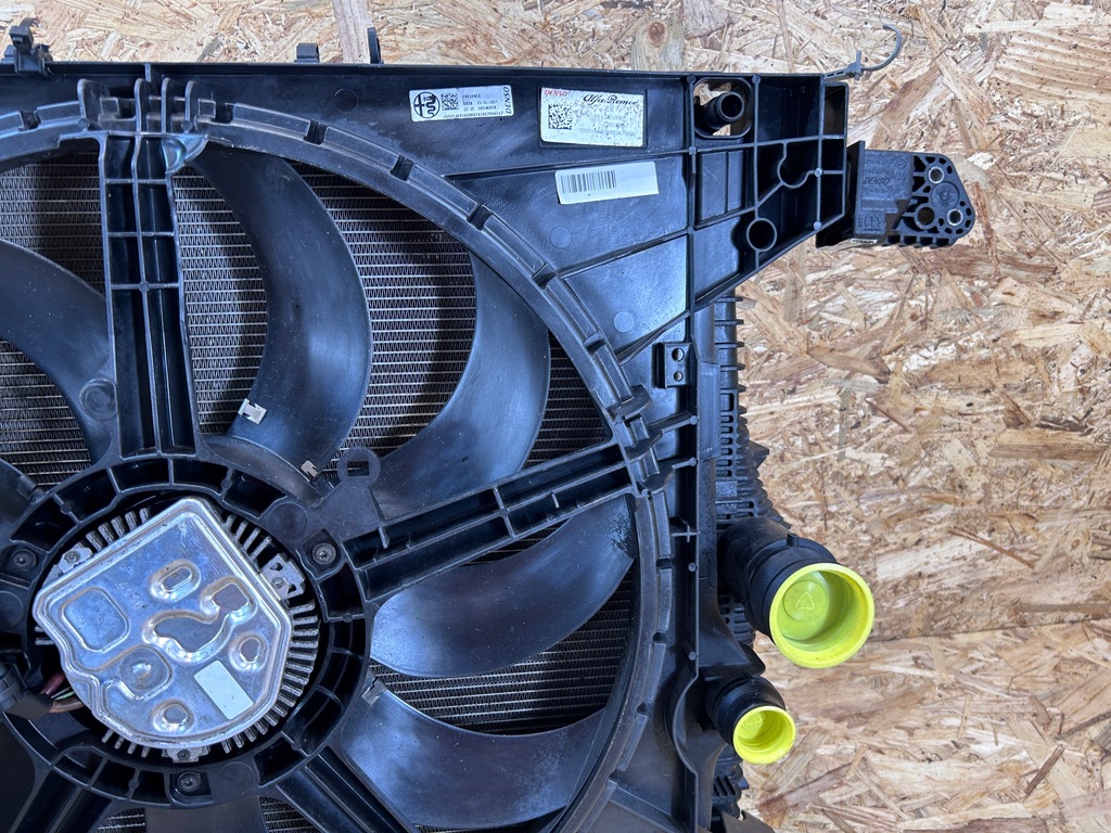 фото №12, Комплект радіатор радіатор вентилятор alfa romeo giulia 2.2d дизель