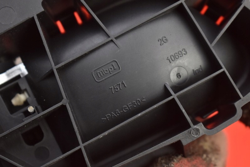 фото №8, Ручка внутренняя левая перед peugeot 301 15r