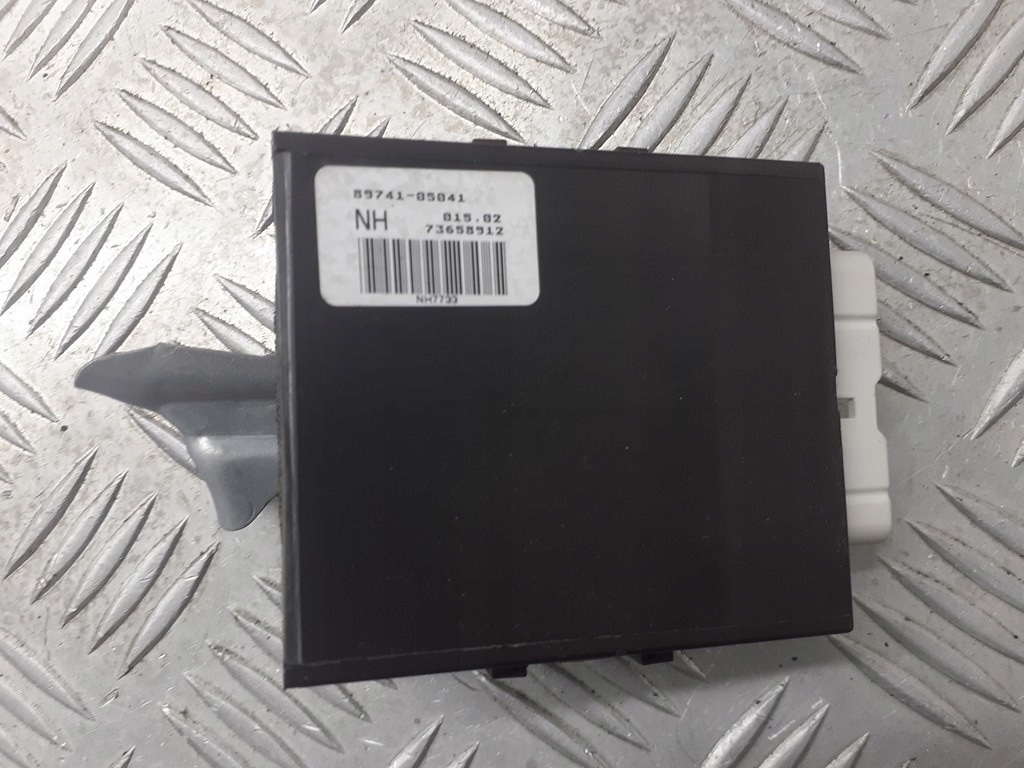 фото №1, Модуль блок управления toyota avensis t22 1.8 89741-05041