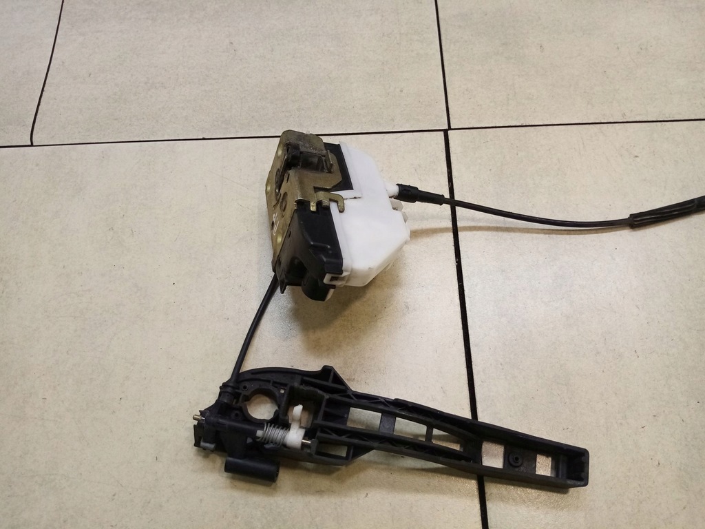 фото №6, Замок ручка дверь правый перед citroen c3 i 1.4