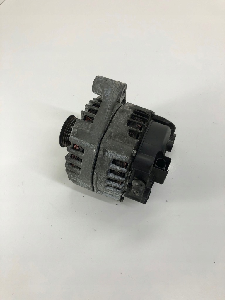 фото №1, Bmw 1 e81 e87 2008 генератор