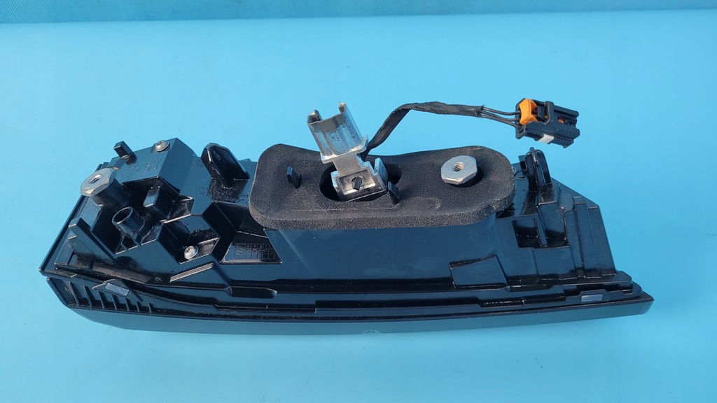 фото №11, Peugeot 308 iii p5 21r лампа правый задняя w крышка 9835300580