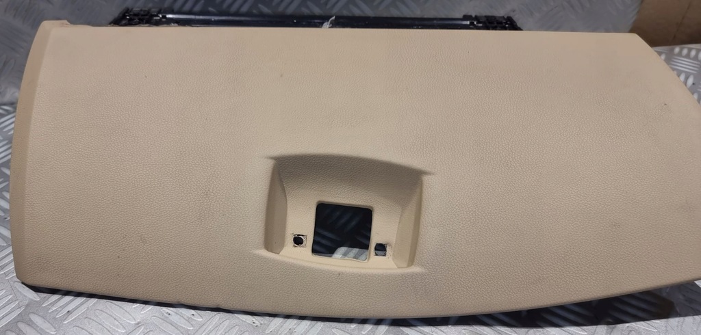фото №6, Bmw 5 e60 e61 бардачок панели пассажира передняя часть бежевый 7034079 7034081 7063499