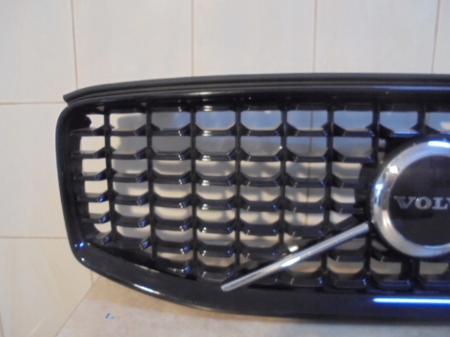 фото №8, Решётка радиатора решётка радиатора перед volvo xc60 ii lift r-design black 32291026