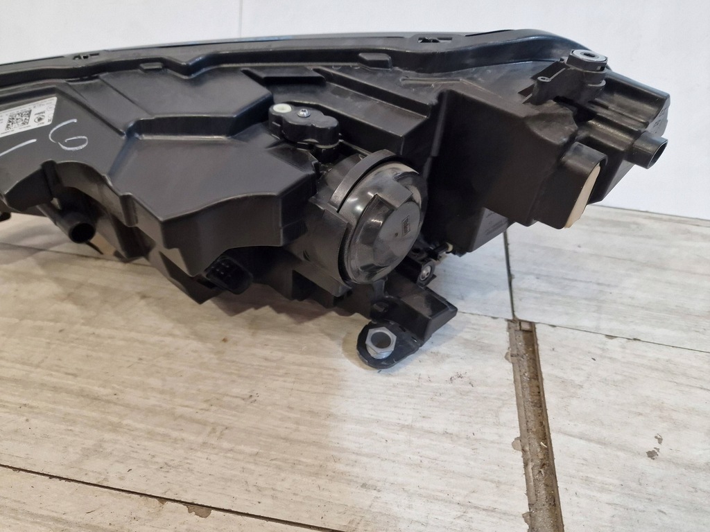 фото №7, Лампа правый перед skoda fabia iv 6vb941016 led