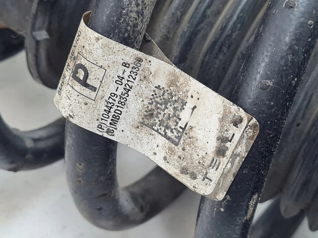 фото №7, 2023 tesla model 3 амортизатор передний ze пружина 104437904b
