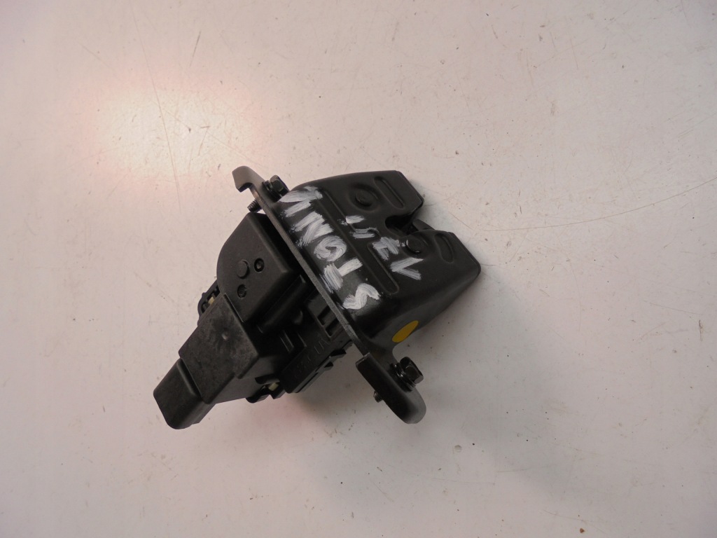 Купить Замок крышки багажника kia stonic 2017 год