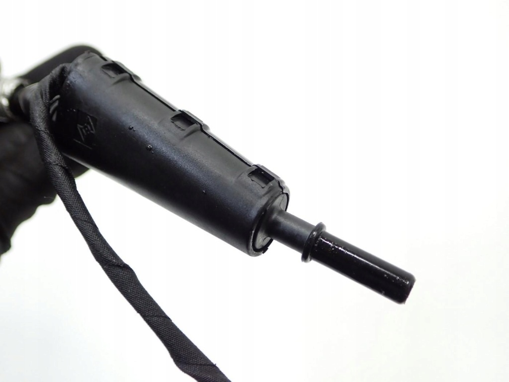 Шланг трубка электропроводка adblue scr 9485183 bmw 1 f70 118d 2.0d b47 25r Оригинал