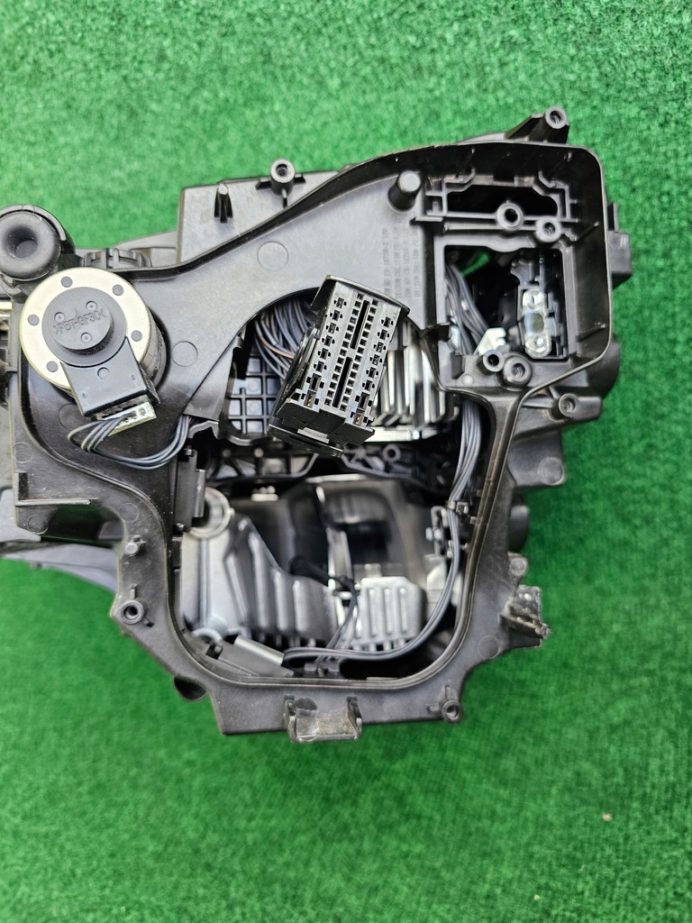 фото №13, Лампа audi q8 4m 4m8941034 full led перед правая ładna europa