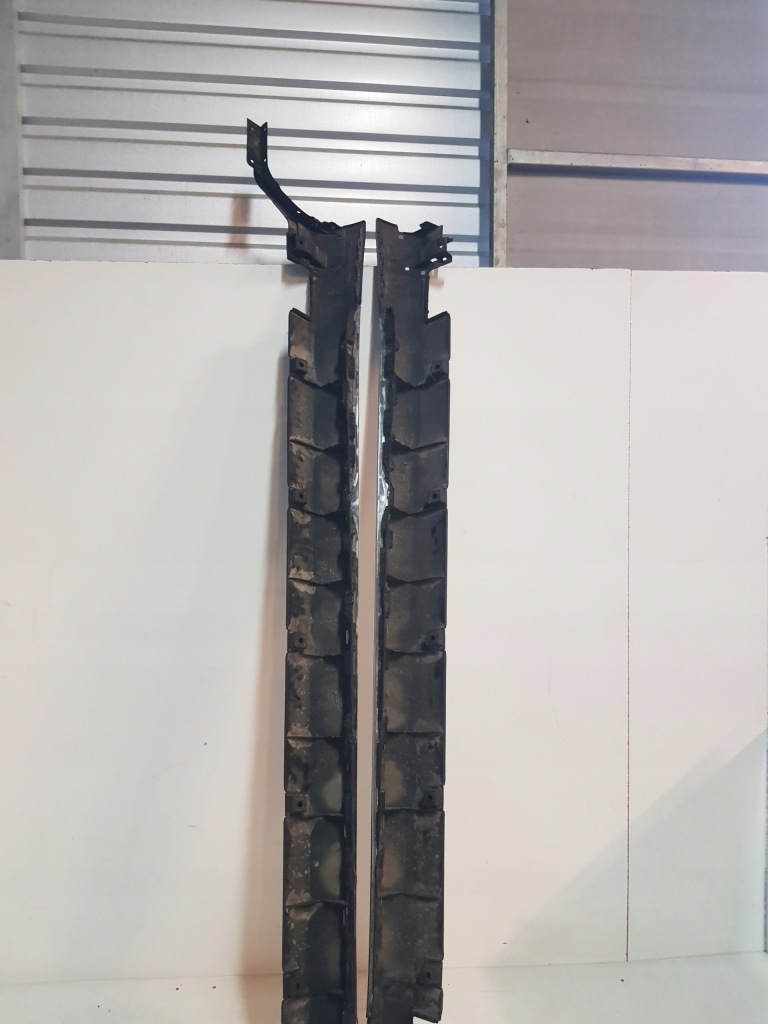 Tesla s 12-16r накладка накладка поріг ліва правий в Україні