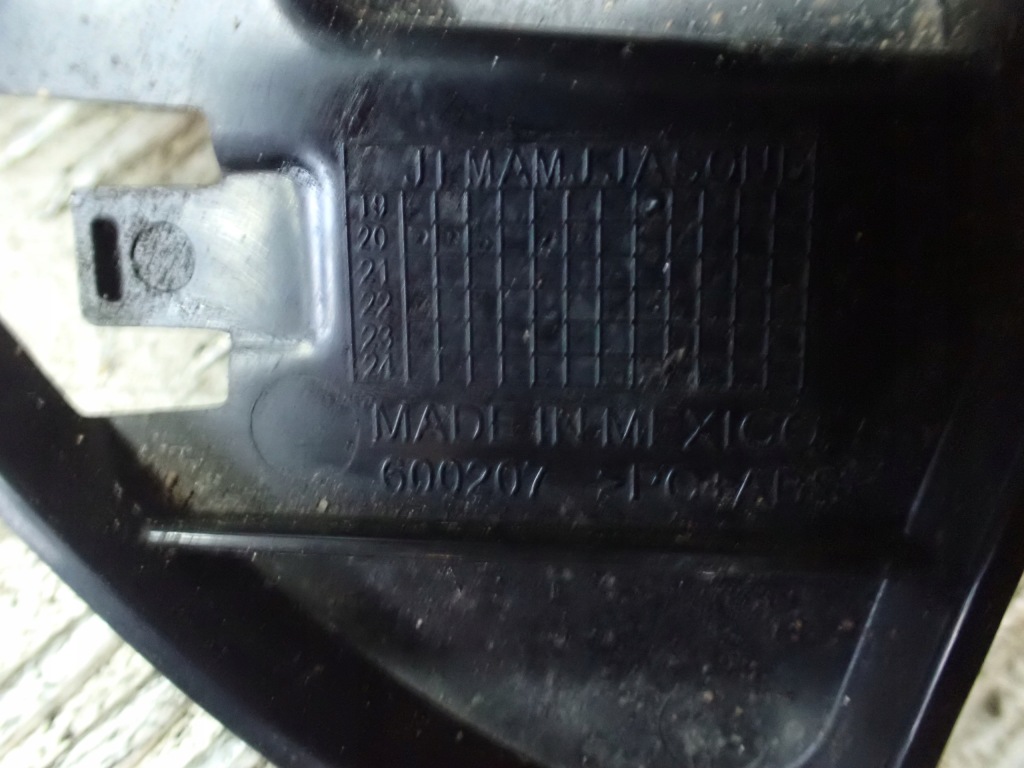 Напрямна кронштейн лампи бампера задній задні chevrolet tahoe suburban 21- Недорого