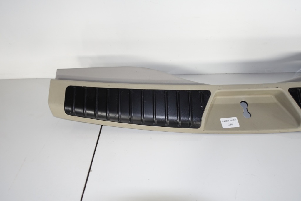 Mercedes w164 x164 gl накладка поперечина багажника молдинг задний  1646901087 Недорого