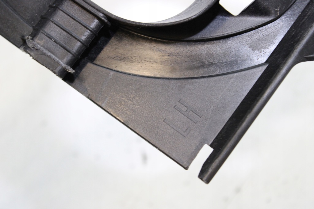 фото №7, Напрямна кронштейн крила лівий перед передній bmw x5 e70 7157989 2006-2013