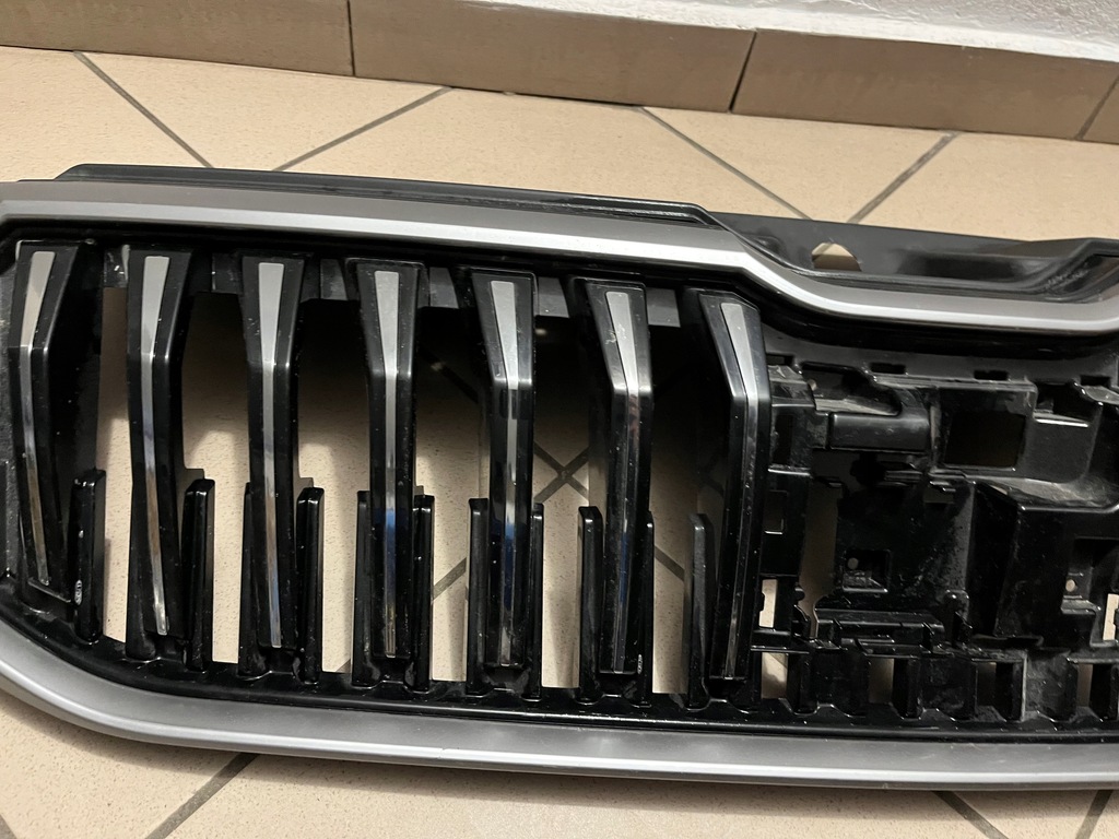 фото №9, Решётка радиатора решётка решётка радиатора бампера skoda superb iv 4 3p0 24- 3p0853653a