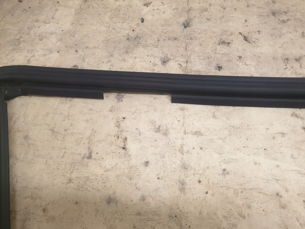 фото №5, Bmw 3 e93 прокладка крыша передняя 7217242