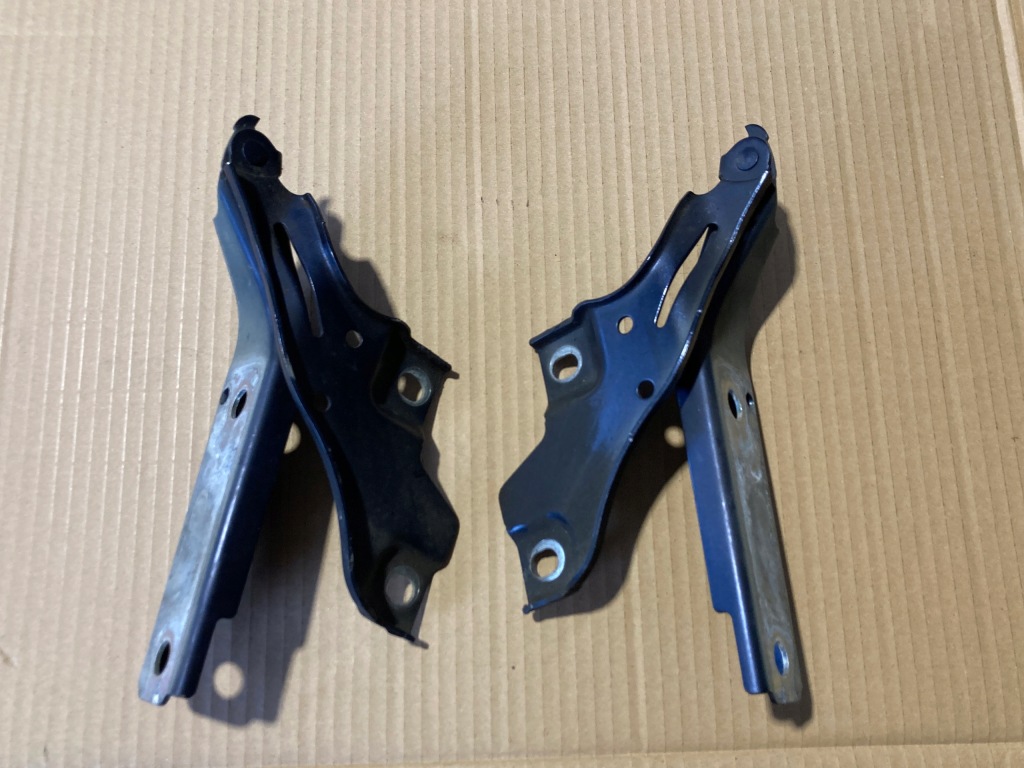 фото №1, Петли капот vw passat b8 lh5x