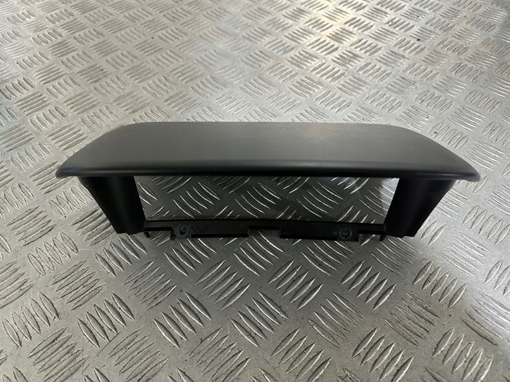 фото №1, Subaru forester iv защита козырёк дисплея 66067fj110