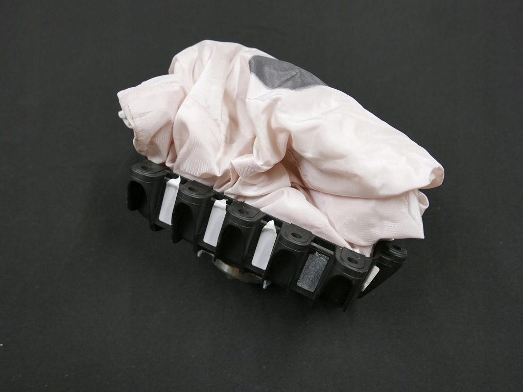 фото №1, Подушка повітряна пасажира bmw оригінальний номер 9296848