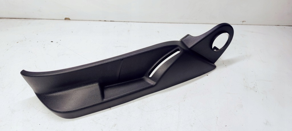 фото №1, Защита заглушка сиденье левая audi a3 8p 8p0881325