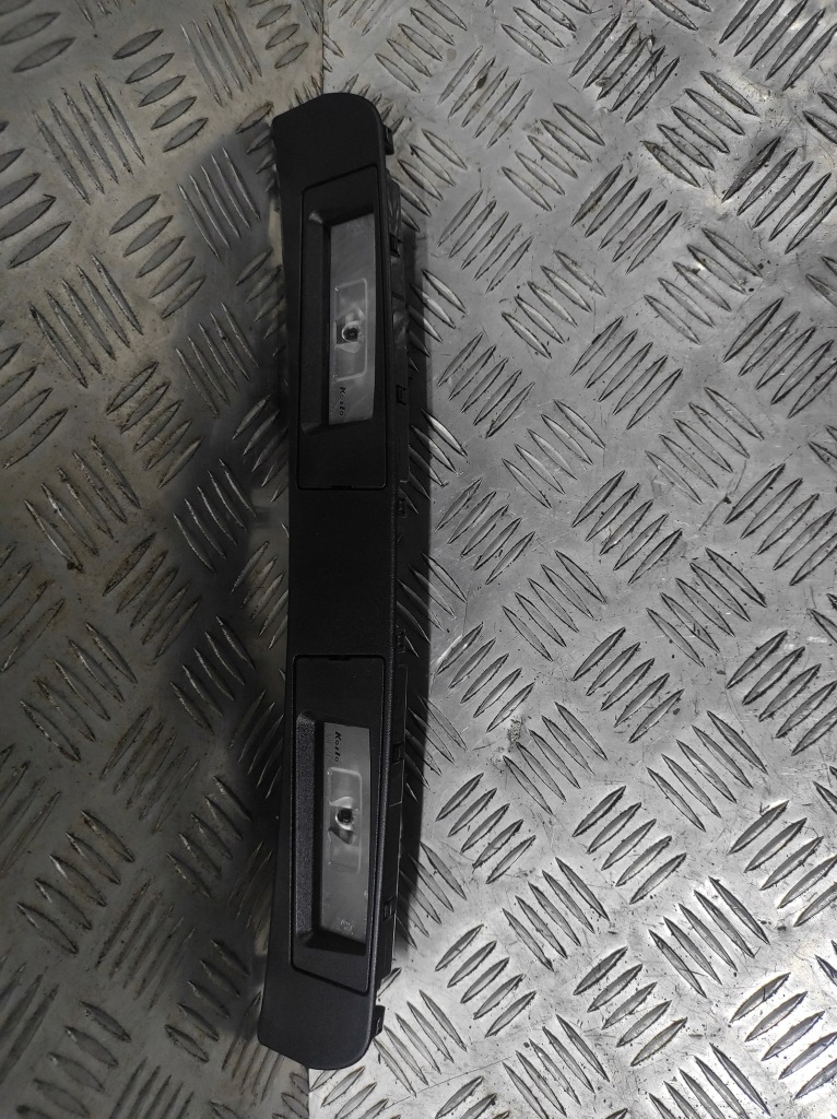 фото №1, Lexus lc lc500 lc500h лампа задня кронштейн zderz