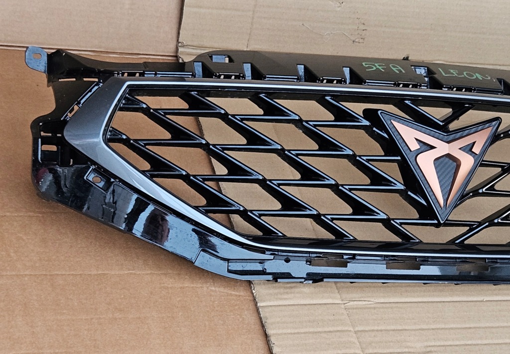 фото №3, Cupra leon решётка радиатора решётка радиатора 5fa853651c